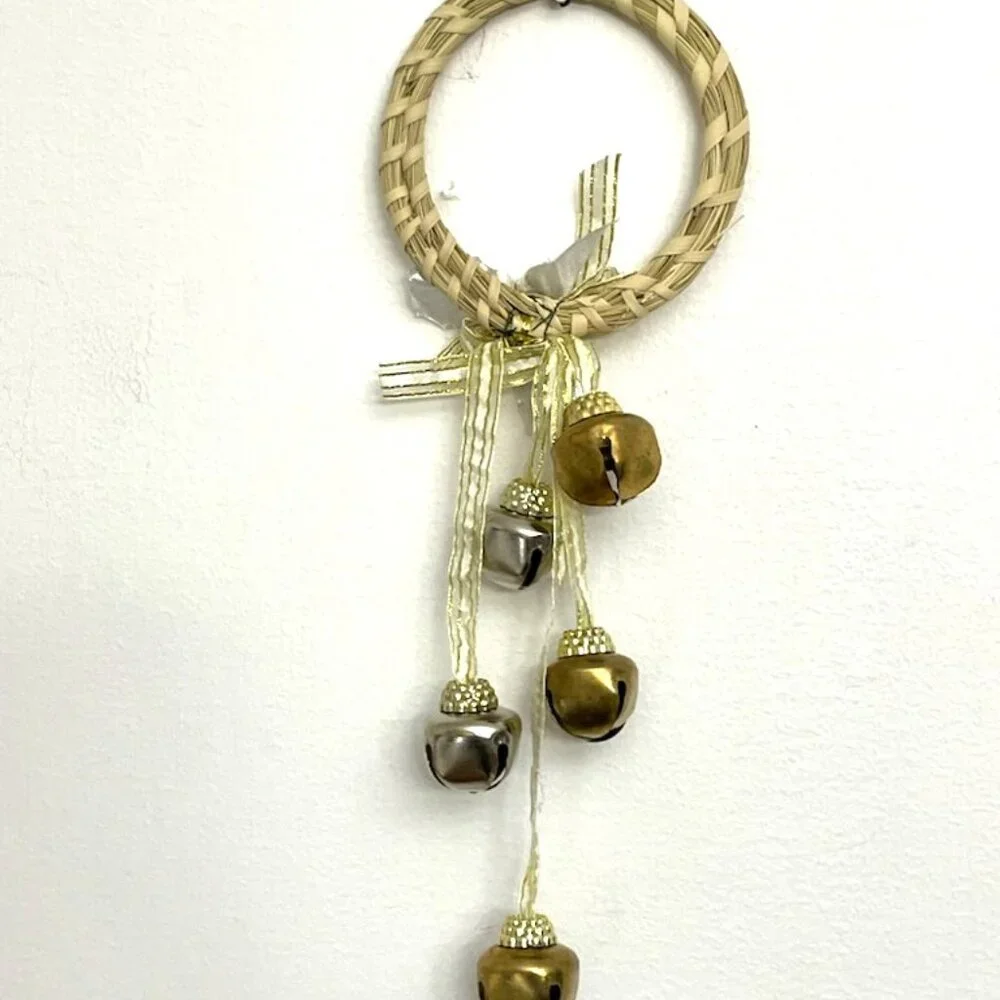 Vintage Sweet Grass Jingle Bell Doorknob Wreath‎ Hanger Christmas Holiday